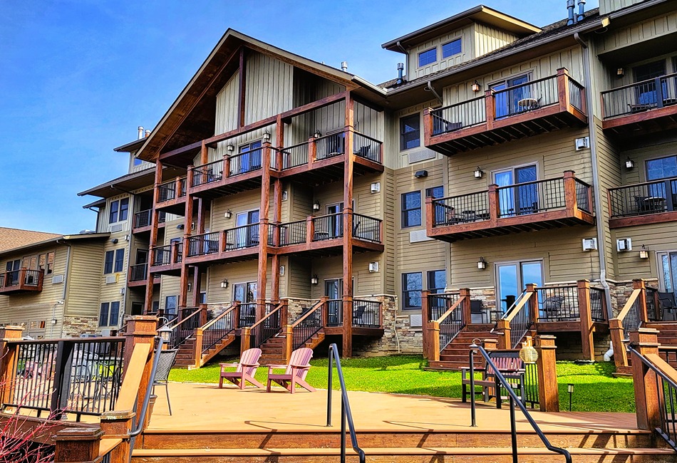 The Suites at Silver Tree